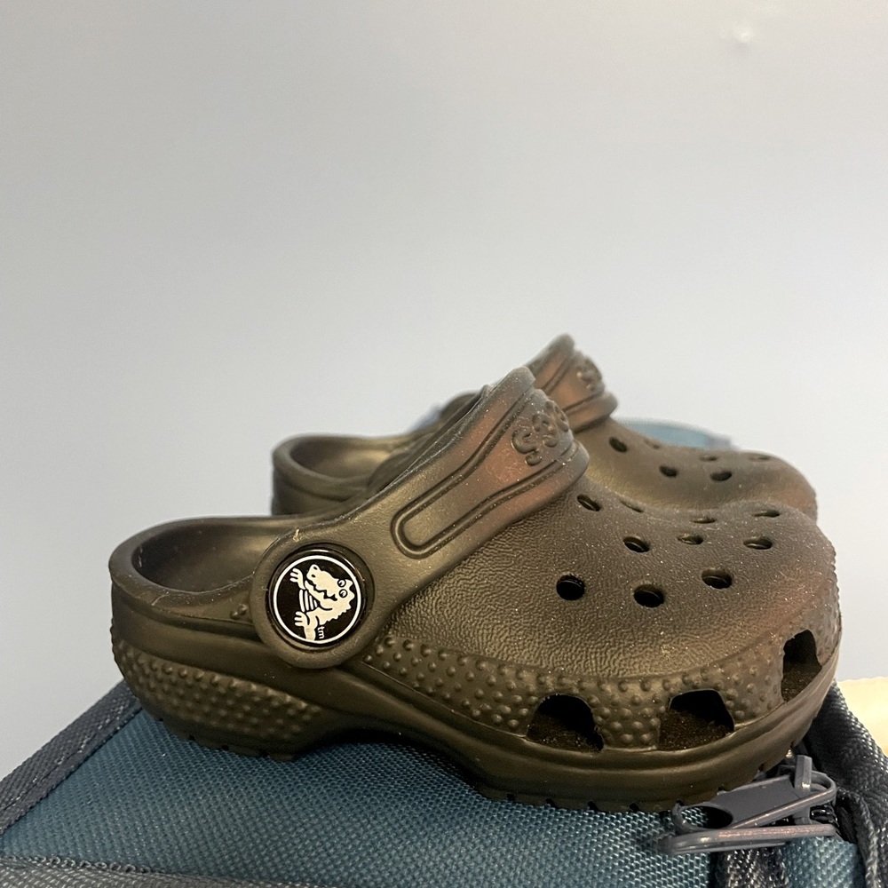 Toddlers crocs shoe size 4C